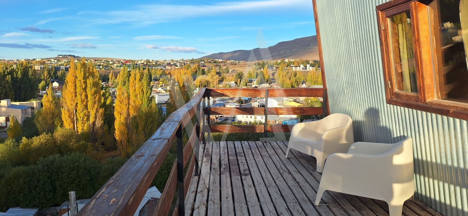 Foto 3 de Casa en venta en Calafate. Ubicacion excelente.