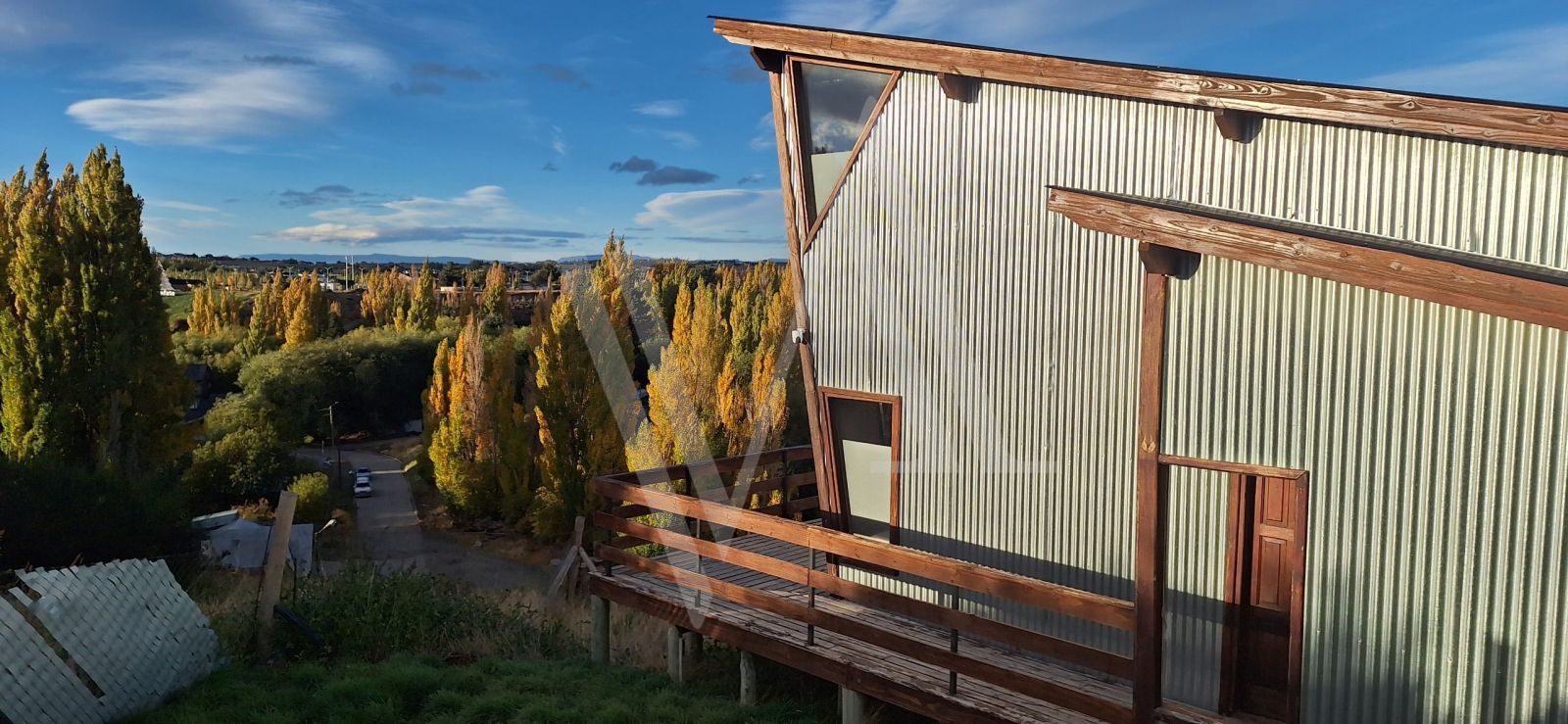 Casa en venta en Calafate. Ubicacion excelente. - 1